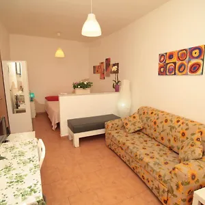 Apartament Liotro, Katania